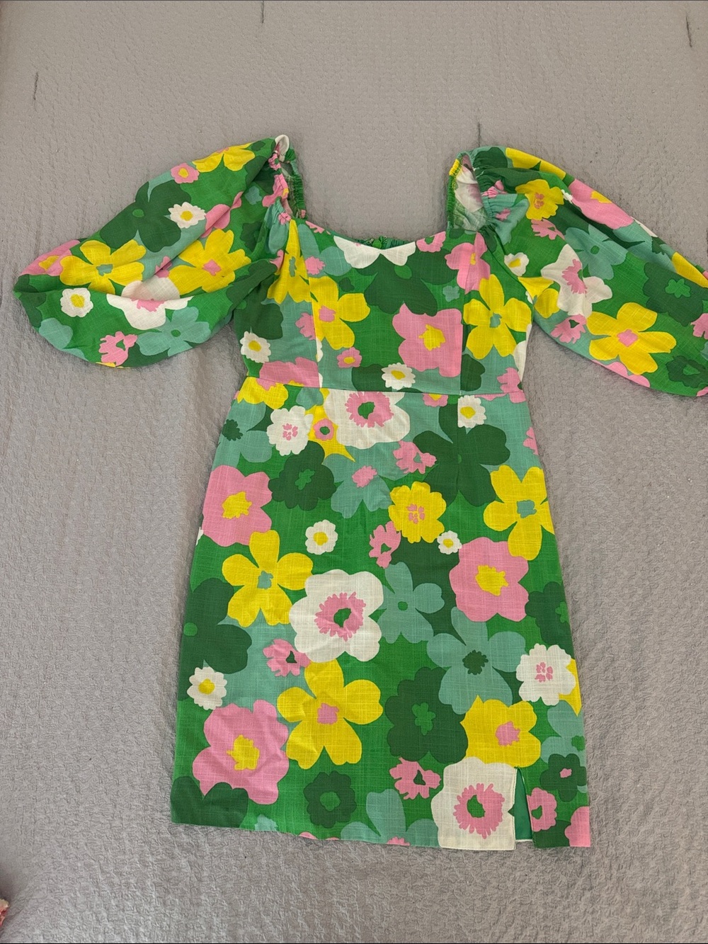 Sugarlips Green Floral Puff-Sleeve Mini Dress